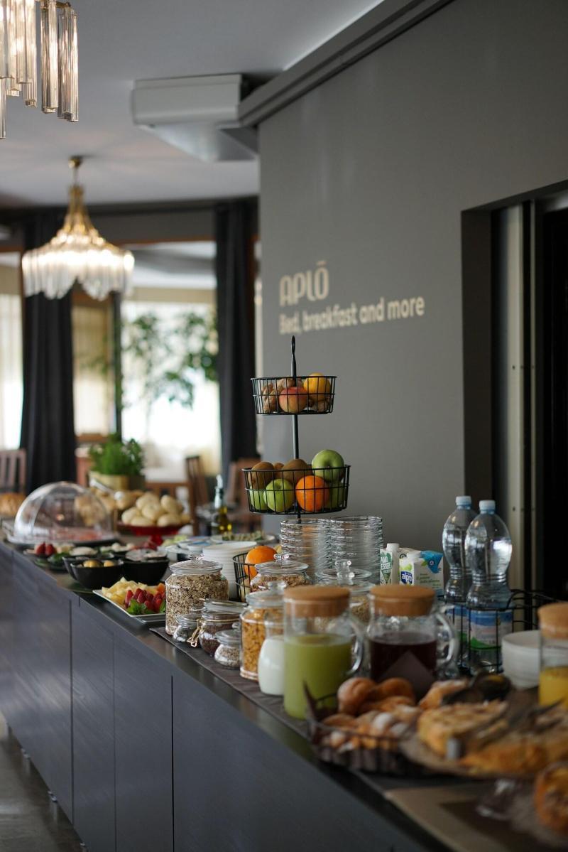 Hotel Aplo - Breakfast Experience 切尔维亚 外观 照片