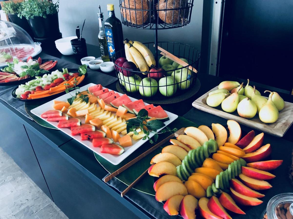 Hotel Aplo - Breakfast Experience 切尔维亚 外观 照片