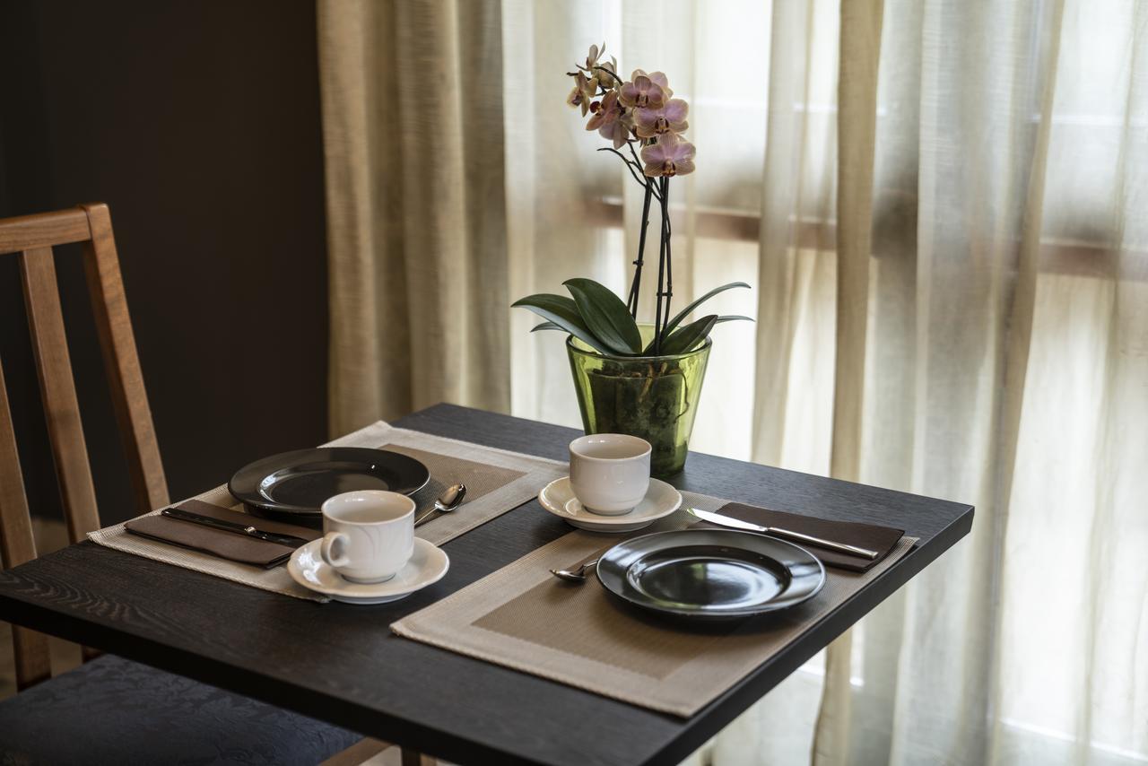 Hotel Aplo - Breakfast Experience 切尔维亚 外观 照片
