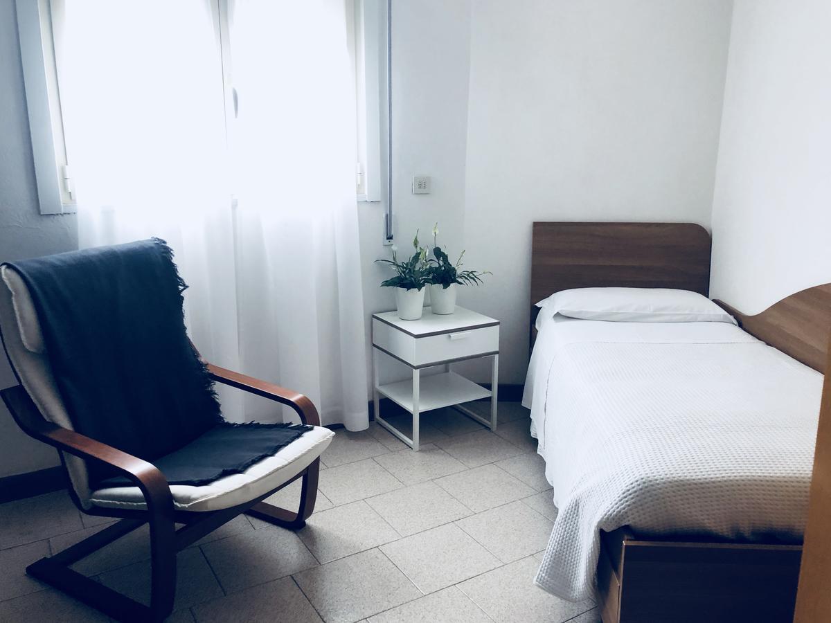 Hotel Aplo - Breakfast Experience 切尔维亚 外观 照片