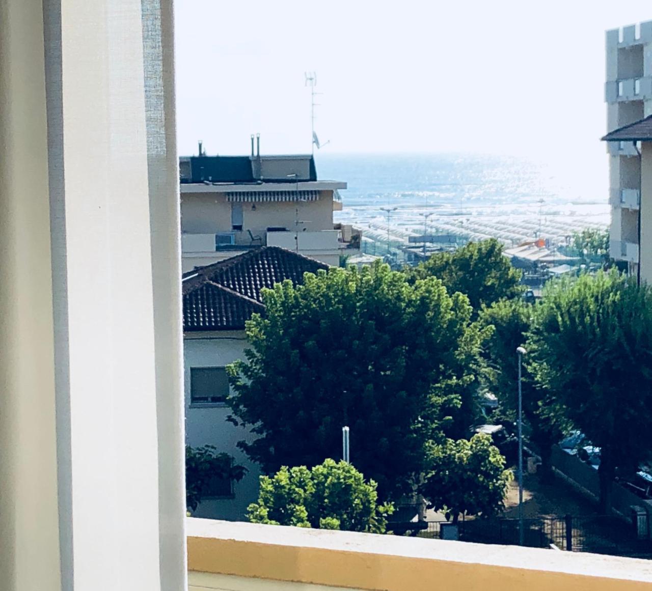 Hotel Aplo - Breakfast Experience 切尔维亚 外观 照片